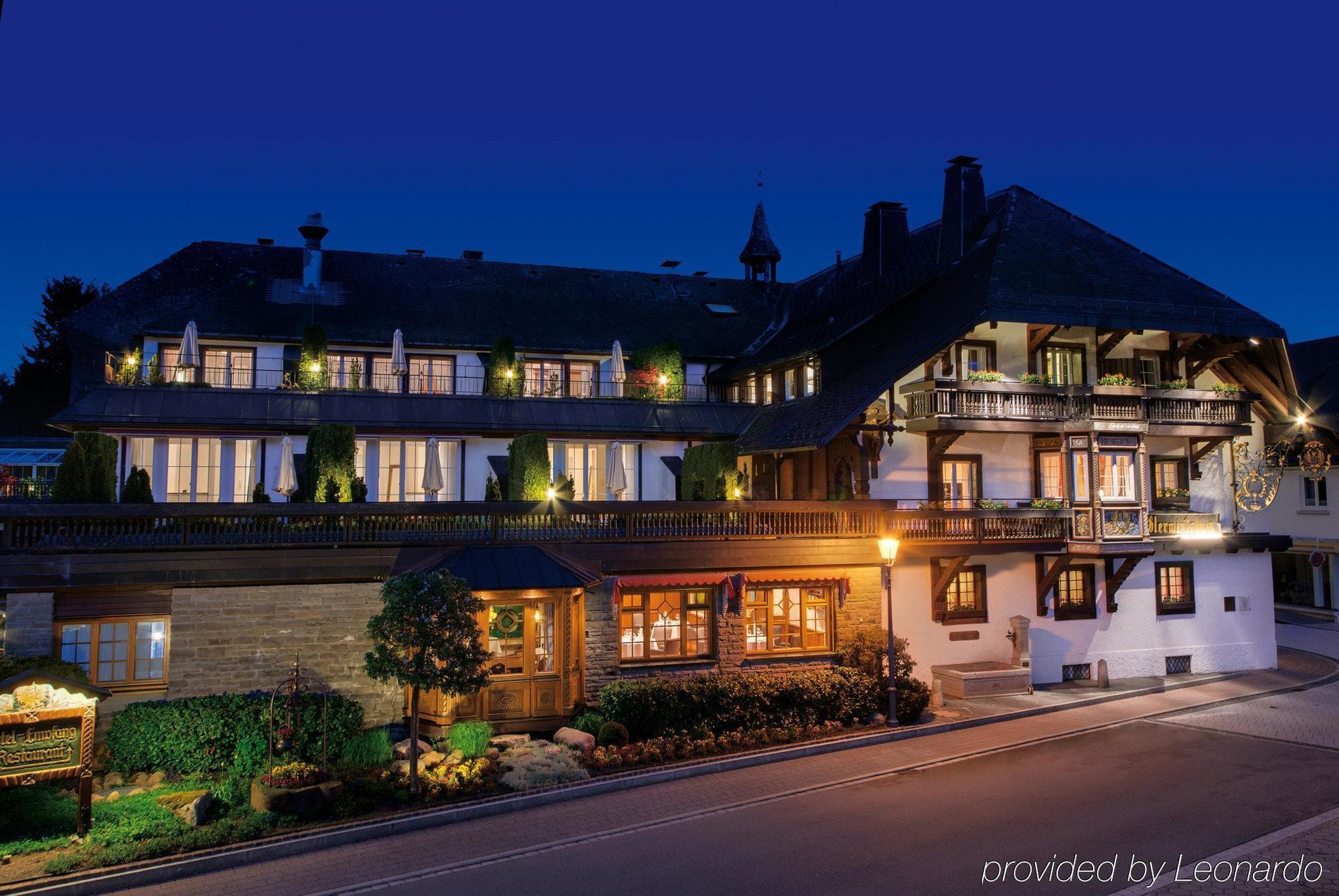 Adler Haeusern Gourmet & Spa Hotel ภายนอก รูปภาพ